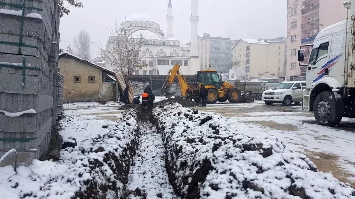 Kar altında su arızası çalışması