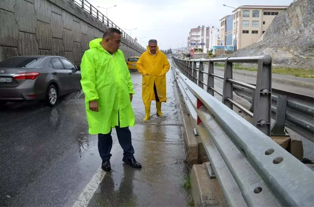 Kuşadası Belediyesi kış sezonu hazırlıkları aralıksız sürdürüyor