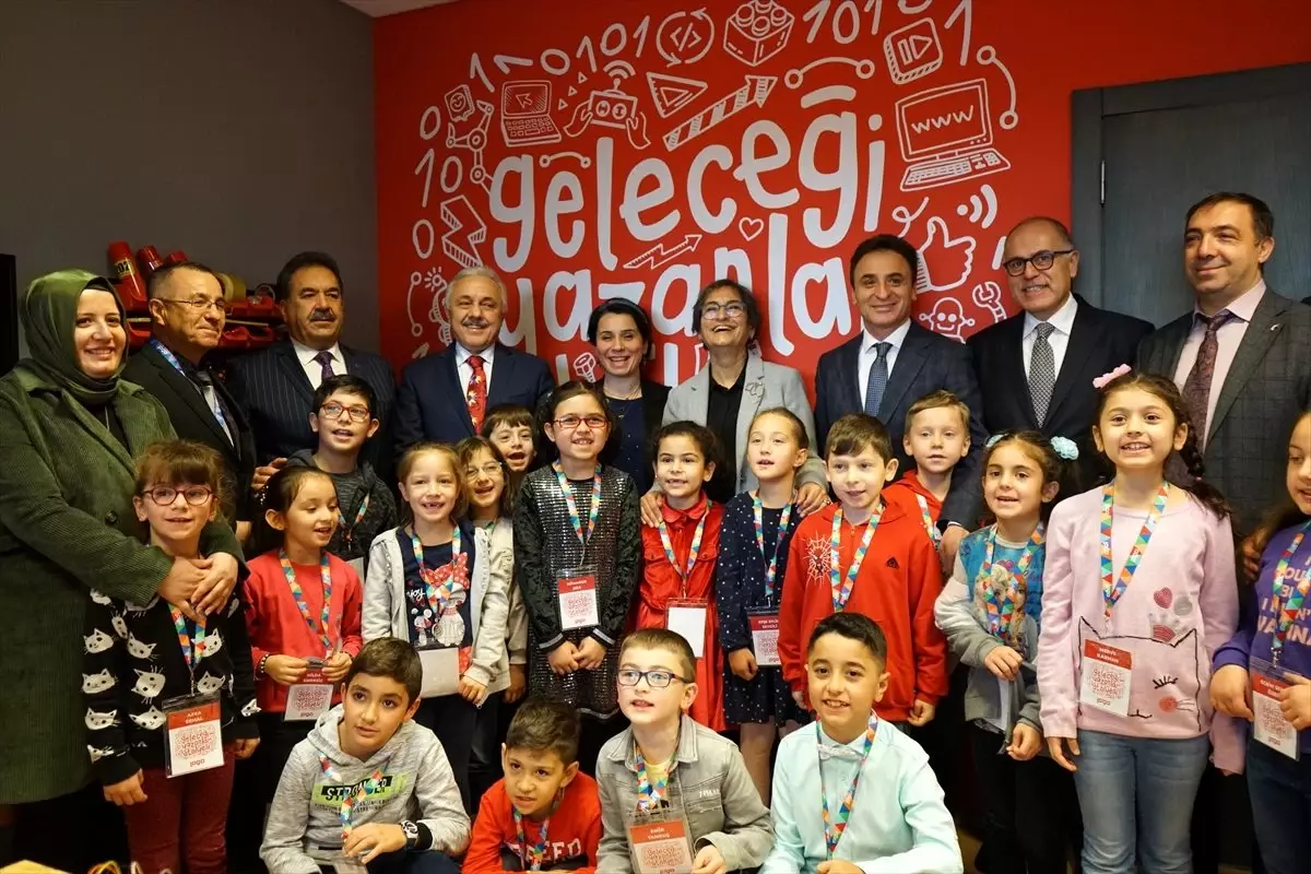 "Logo Geleceği Yazanlar Atölyesi" açıldı