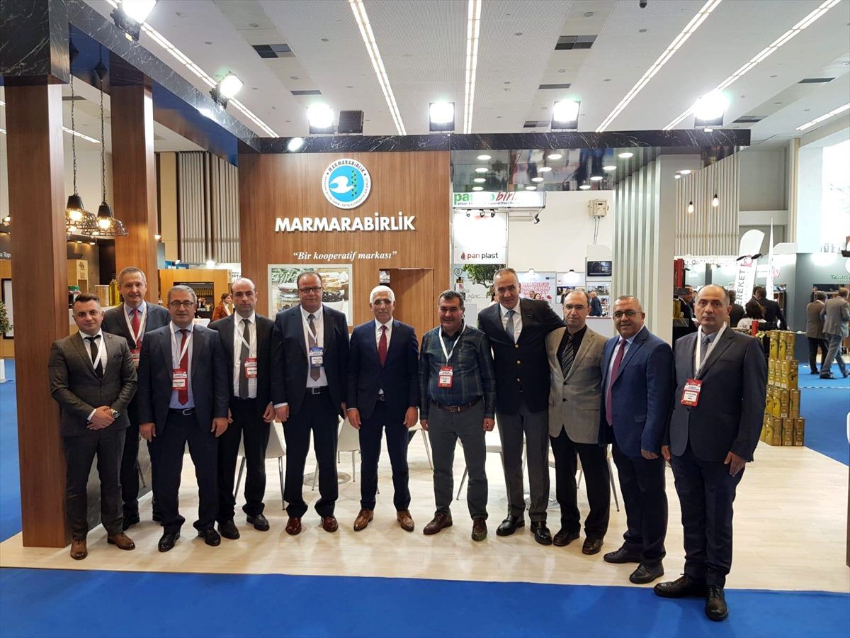 Marmarabirlik yöneticileri Türkiye Kooperatifler Fuarı\'na katıldı