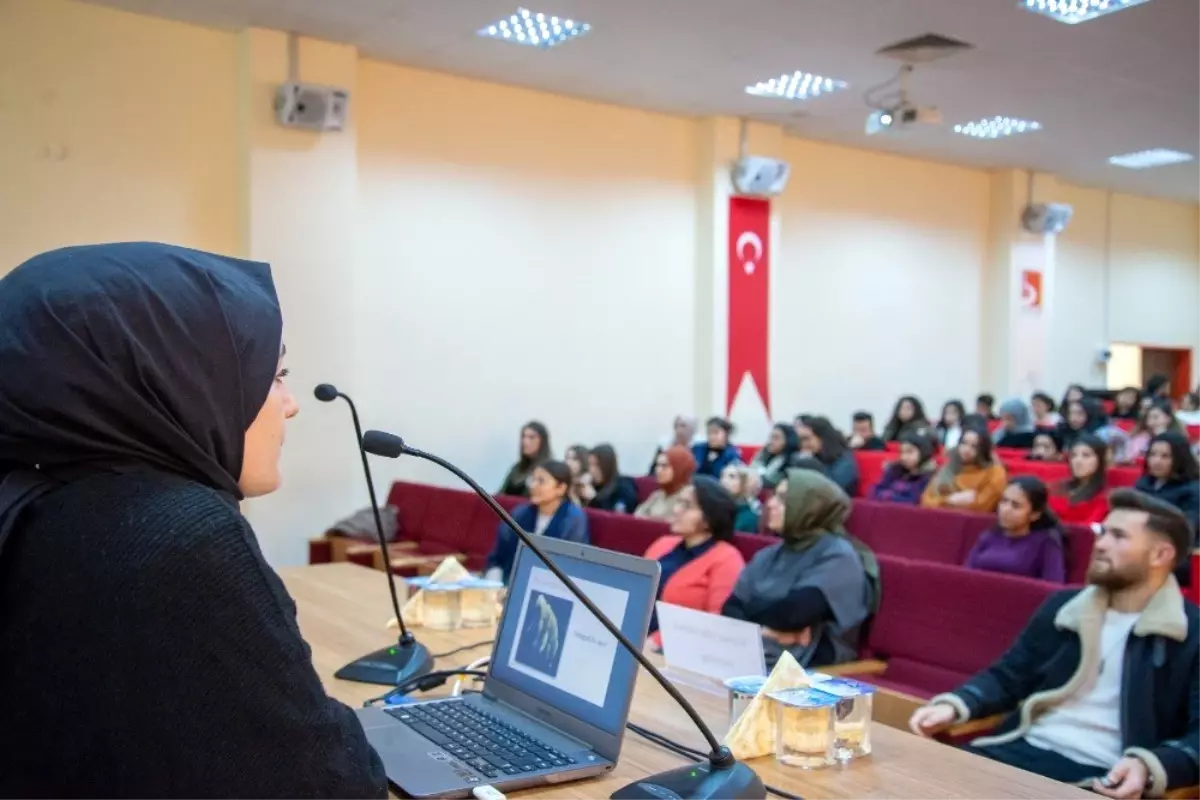 "Psikolojik Dayanıklılık" konulu konferans verildi