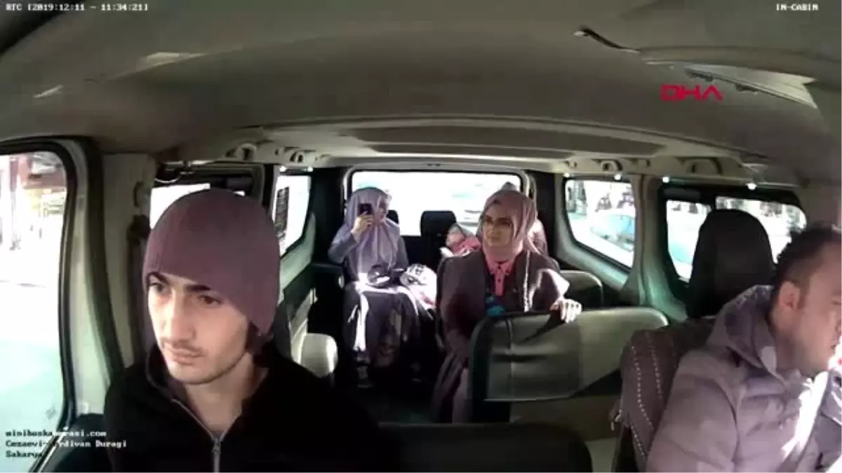 Sakarya dolmuş şoförü boğazına şeker kaçan çocuğu hastaneye yetiştirdi