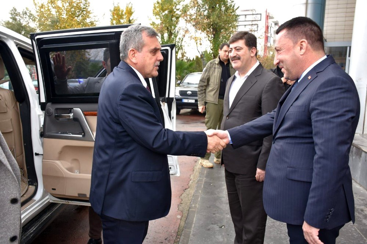 Şanlıurfa Büyükşehir Belediye Başkanı Beyazgül\'den Başkan Beyoğlu\'na Ziyaret