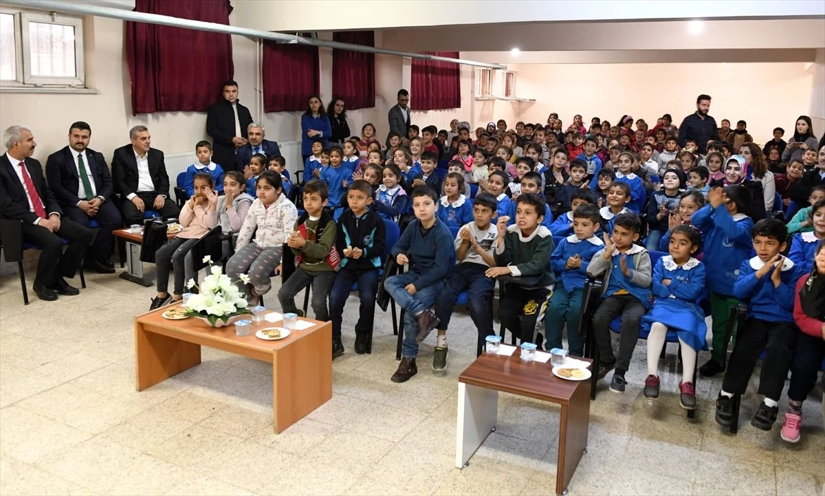 Şanlıurfa\'da öğrenciler için Karagöz-Hacivat oyunu sahnelendi