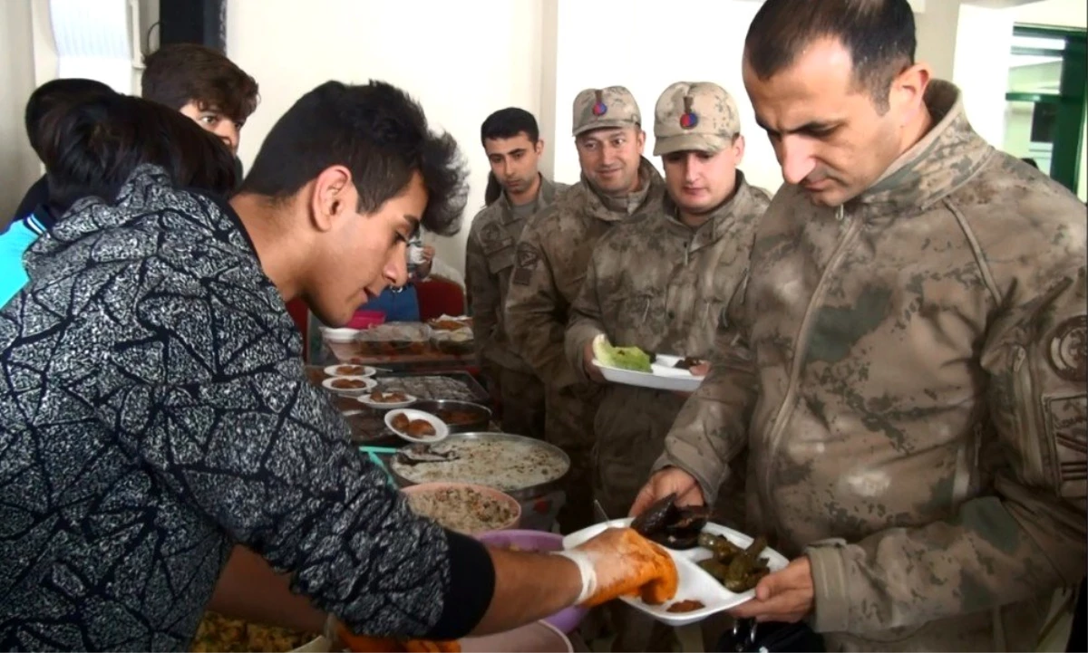 Şehidin cami vasiyeti için kermes düzenlendi