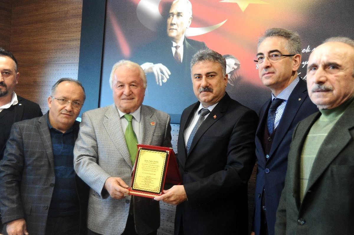 STK\'larda Emniyet Müdürü Aktaş\'a plaket