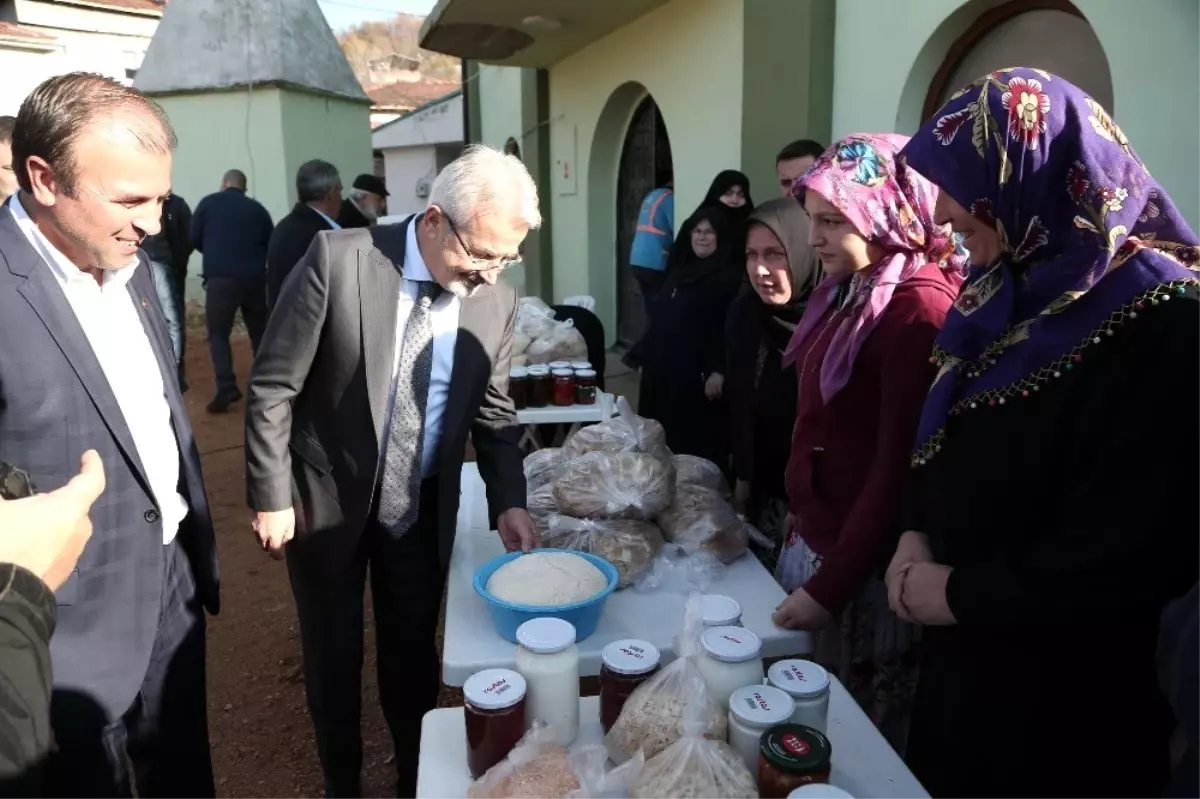 Toprak Ana Günü\'nde üreten köylüye destek çağrısı