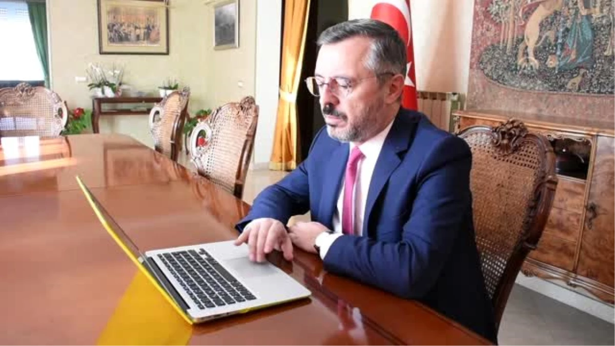 Türkiye\'nin Vatikan Büyükelçisi Göktaş, AA Yılın Fotoğrafı oylamasına katıldı