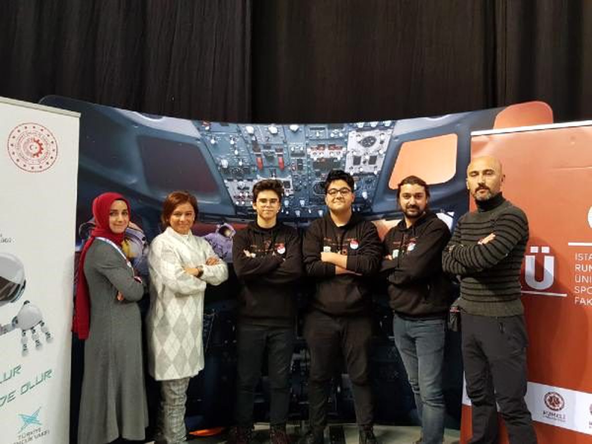 Anadolu lisesi öğrencileri robotik kodlama yarışmasında 4\'üncü oldu
