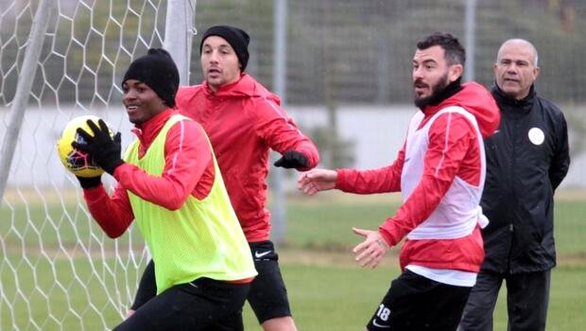 Antalyaspor, Alanyaspor maçı hazırlıklarını tamamladı