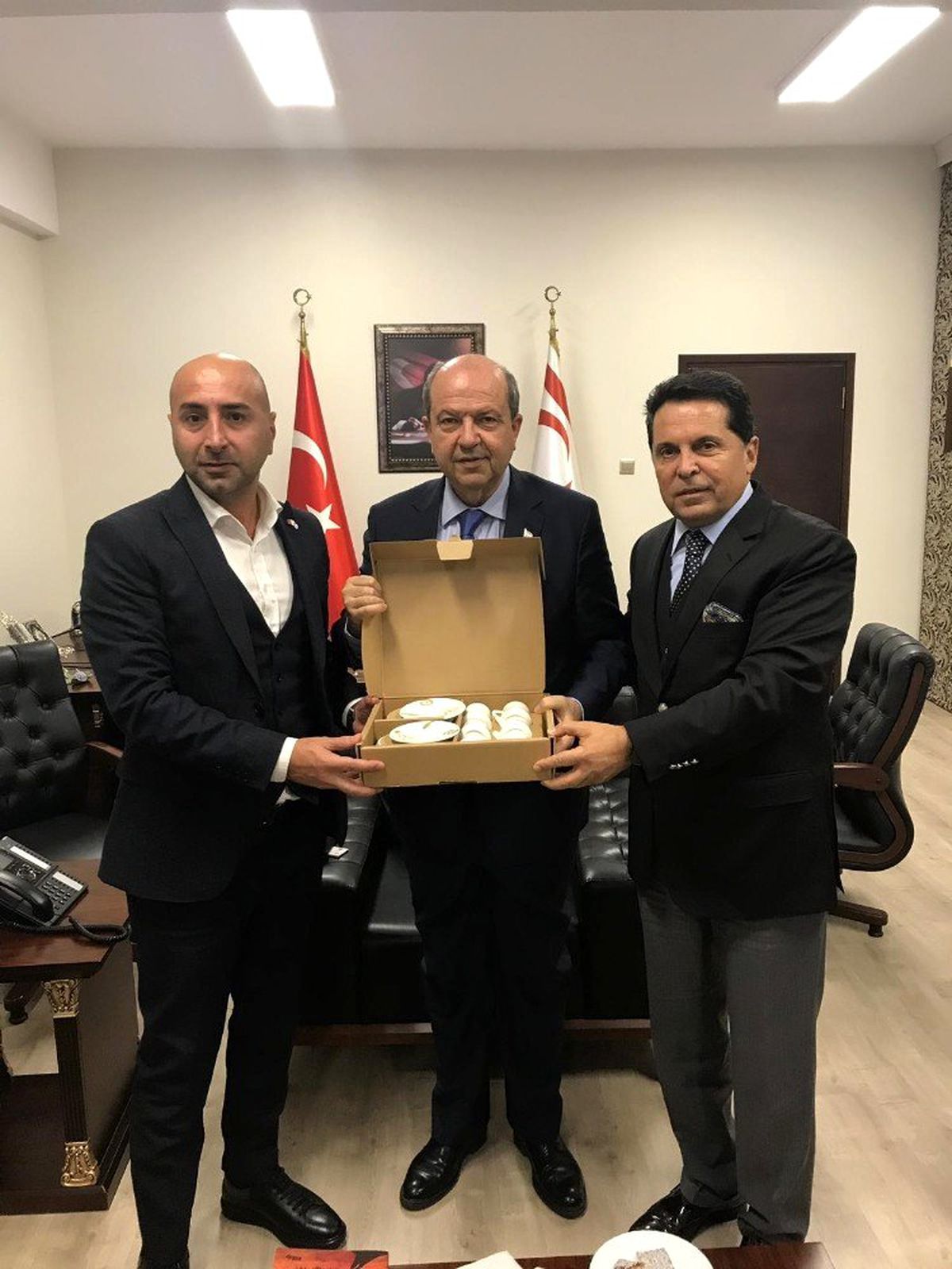 Başbakan Tatar, Toros Üniversitesi heyetini kabul etti