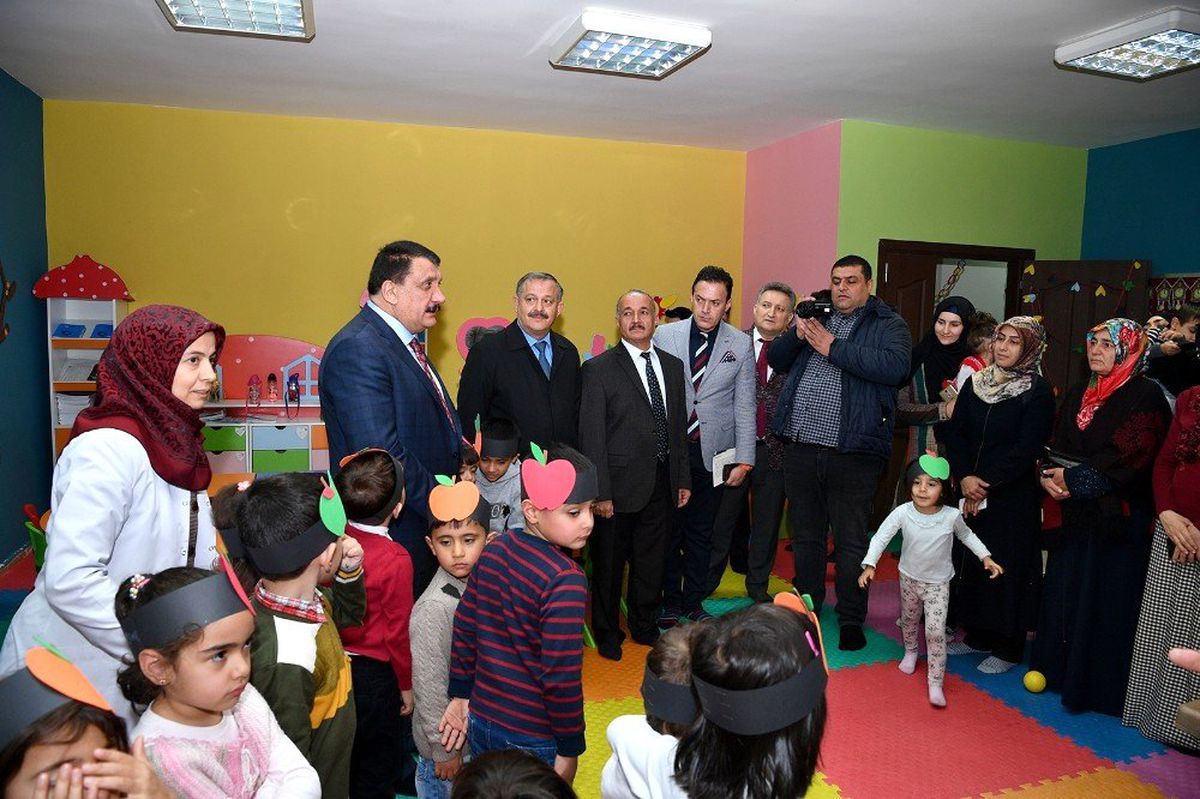 Başkan Gürkan, öğrencilere yerli malının önemini anlattı