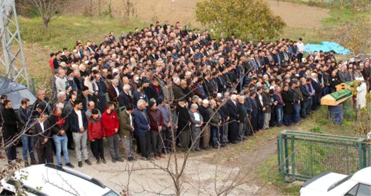 Bu köyde 9 günde 6 kişi trafik kazasında öldü! Halk yas içinde