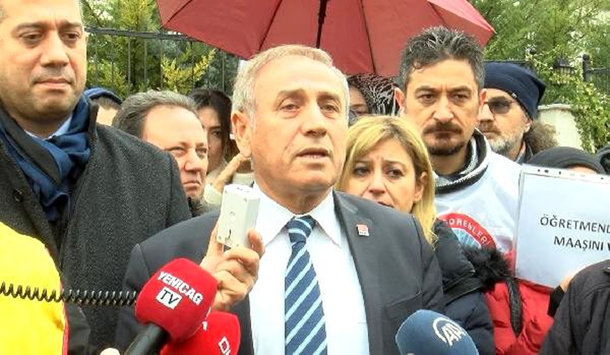 CHP\'li Kaya, öğretmen ücretlerinin ödenmediği okulun yönetimiyle görüştü