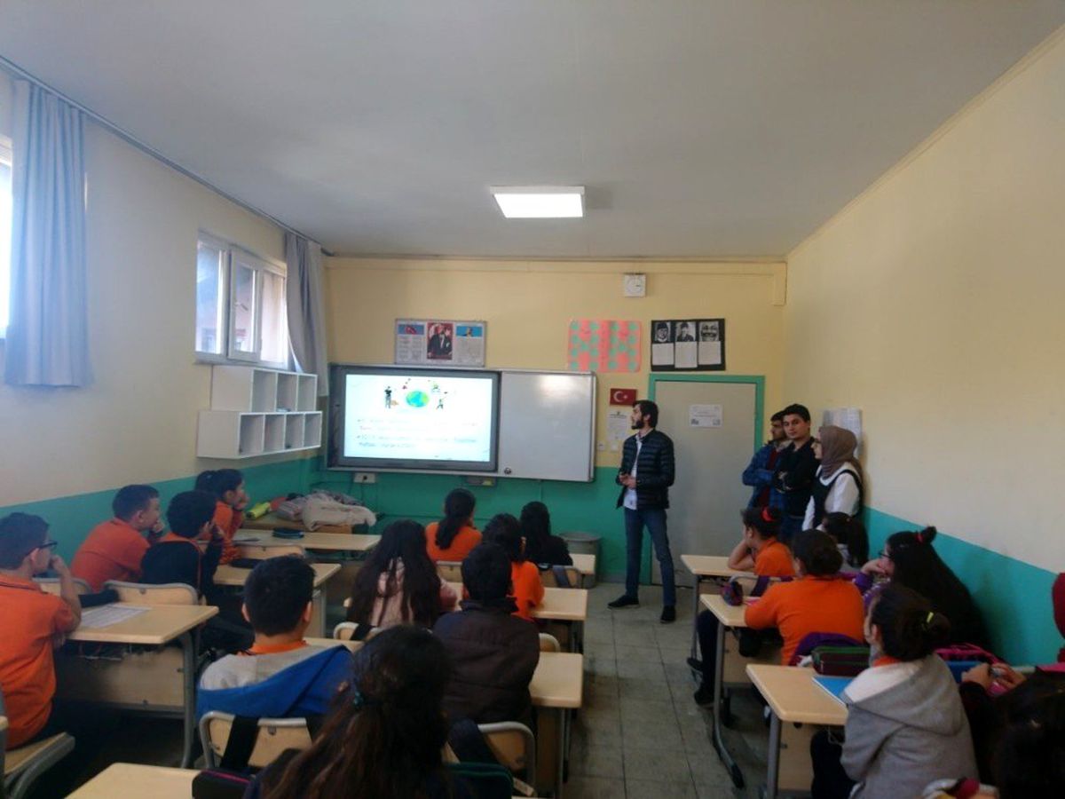 Devrek MYO\'da Engelsiz bir dakikanı ayırırmısın adlı proje gerçekleştirildi