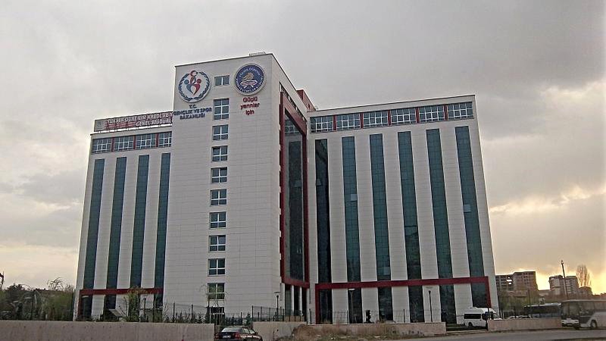 Diyanet\'in yurt etkinlikleri: \'Katılım zorunlu değil ama baskı var\'