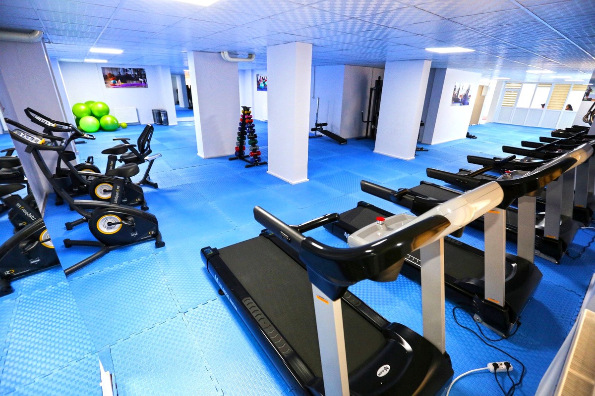 Elazığ Belediyesi Fevzi Çakmak Mahallesi Spor Yaşam Merkezi hizmete sunuldu