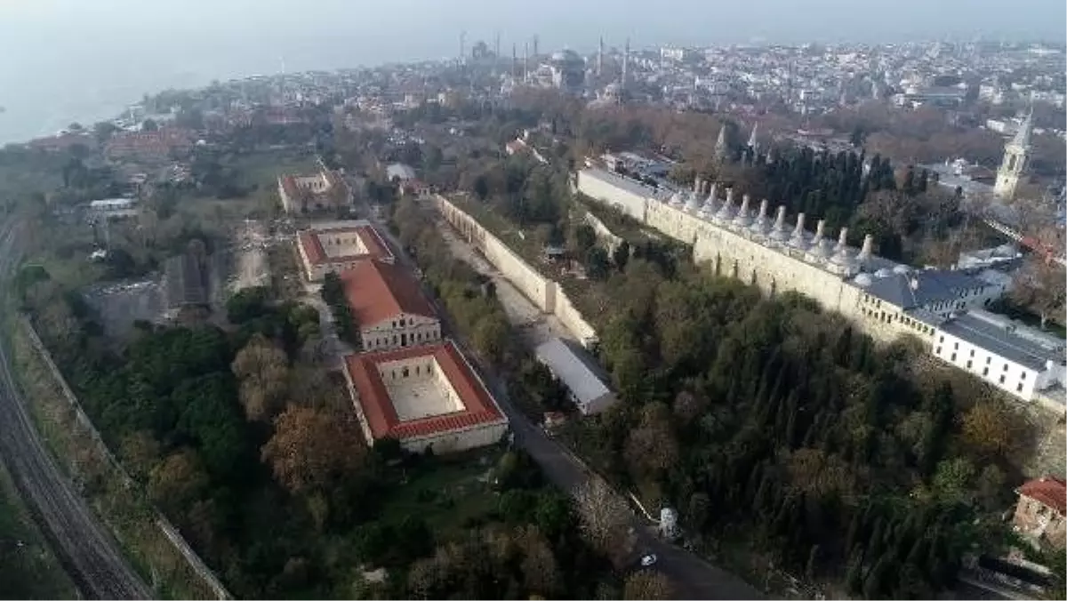 (Havadan fotoğraflarla) Topkapı Sarayı\'na istinat duvarlı önlem