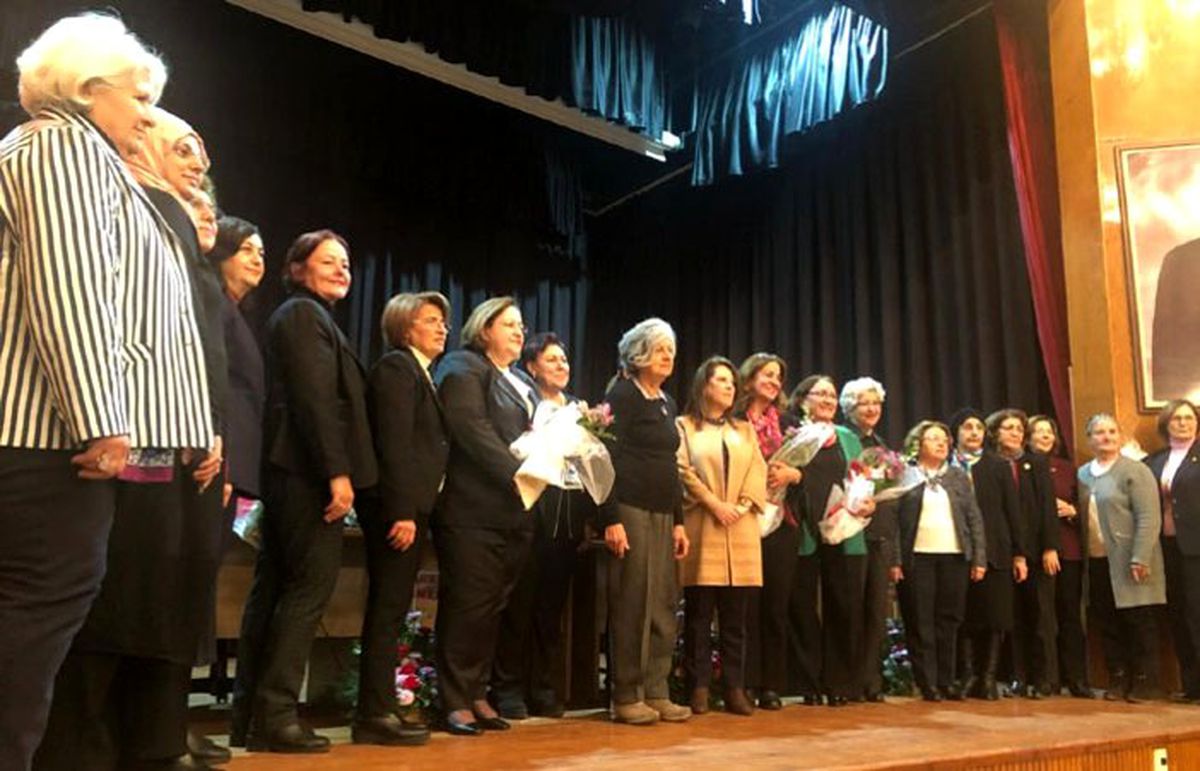Kastamonu\'da ilk kadın mitinginin 100. yılı nedeniyle panel düzenlendi
