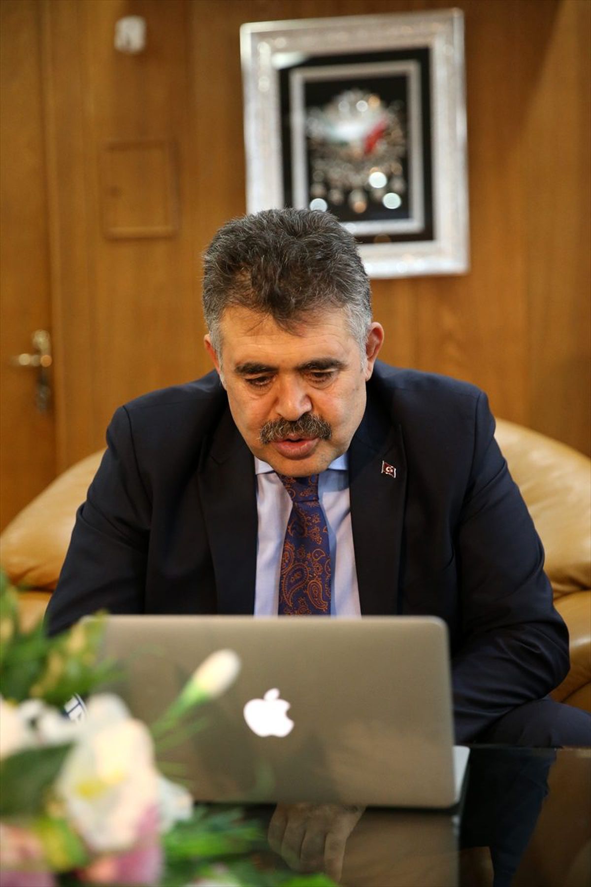 Kocaeli Emniyet Müdürü Tipioğlu, AA\'nın "Yılın Fotoğrafları" oylamasına katıldı
