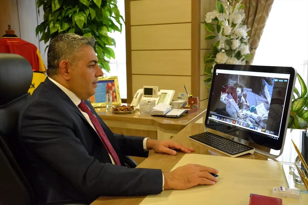 Malatya TSO Başkanı Oğuzhan Ata Sadıkoğlu, AA\'nın "Yılın Fotoğrafları" oylamasına katıldı