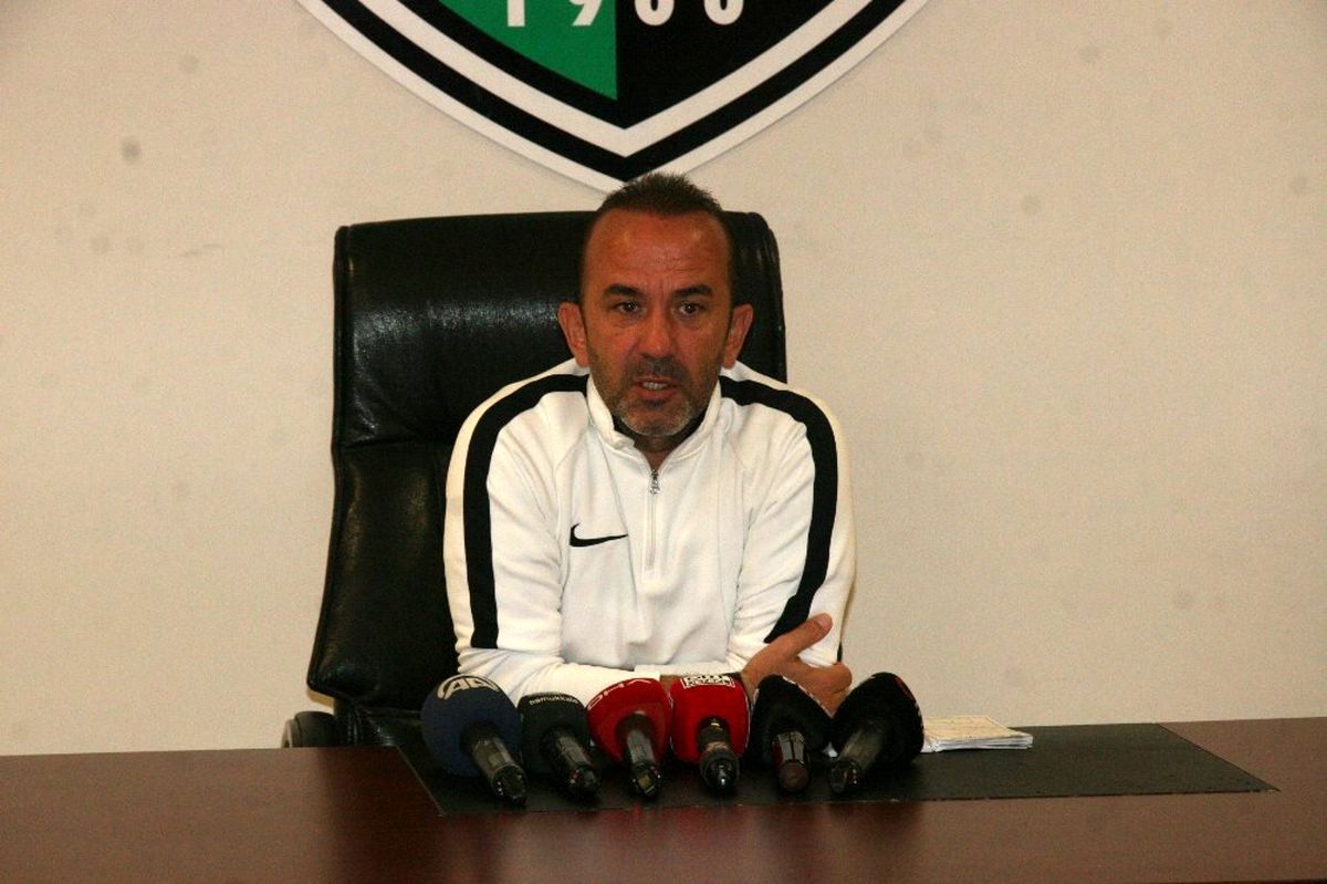 Mehmet Özdilek: "Son 3 haftadır kazanarak kaybetmeden, yolumuza devam ediyoruz" "