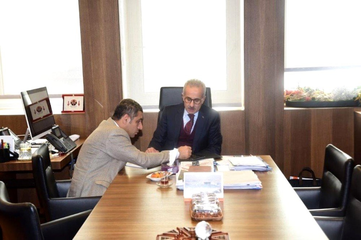 Milletvekili Taşdoğan\'dan Karayolları Genel Müdürüne ziyaret
