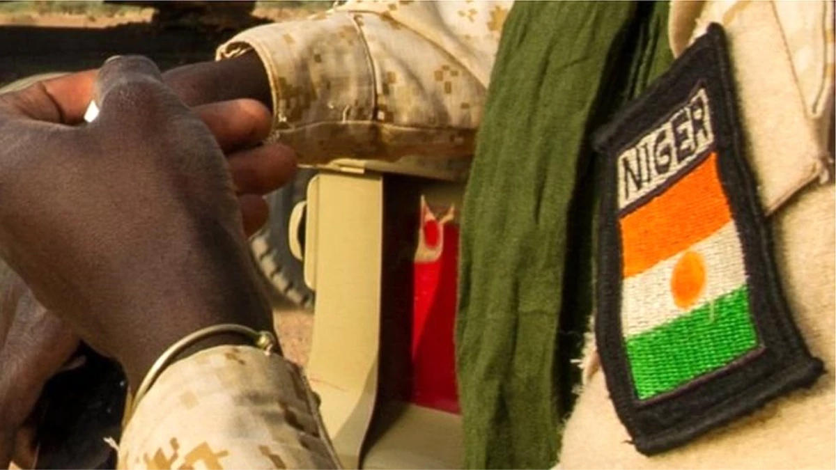 Nijer\'de askeri üsse saldırı: 73 ölü