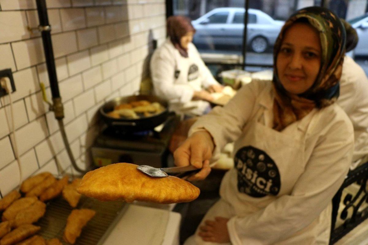 (Özel) \'Pişi\', ev kadınlarını meslek sahibi yaptı, siparişlere yetişemiyorlar