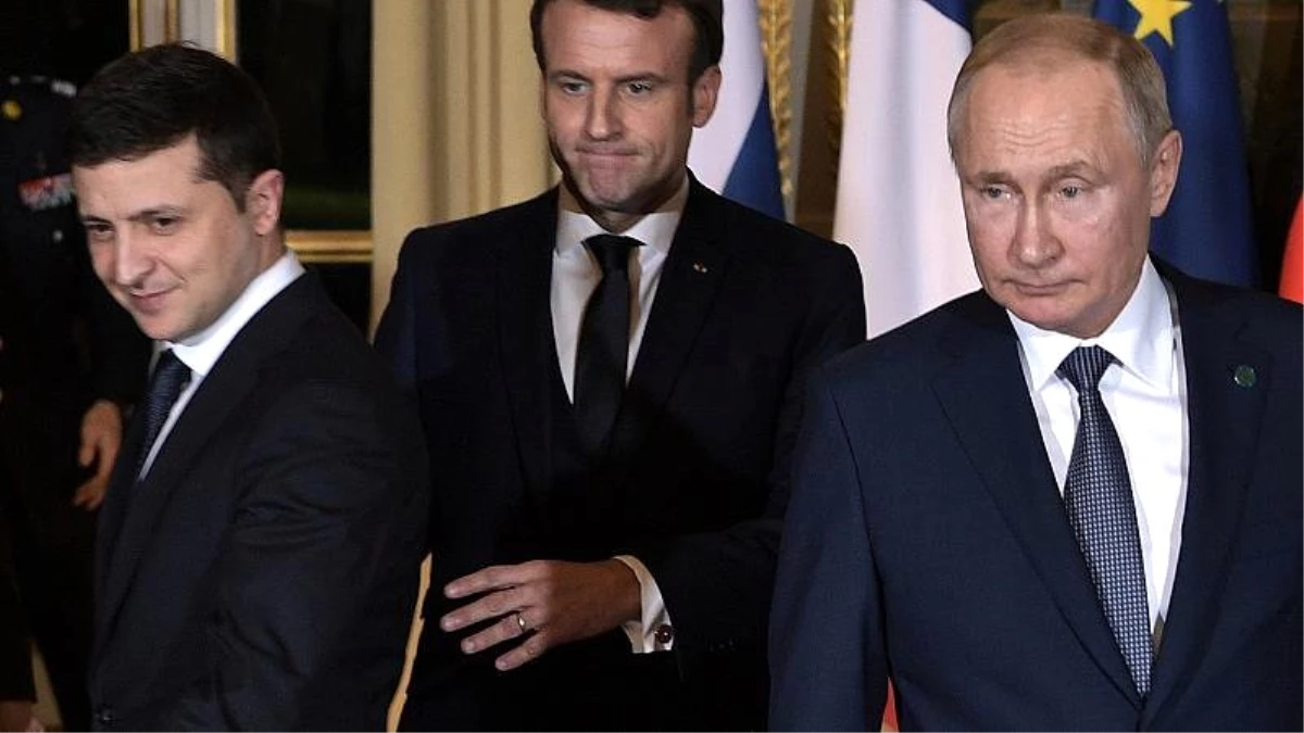 Rusya\'da Ukrayna lideri Zelenskiy\'nin rol aldığı Putin ile dalga geçen sitcom sansürlendi