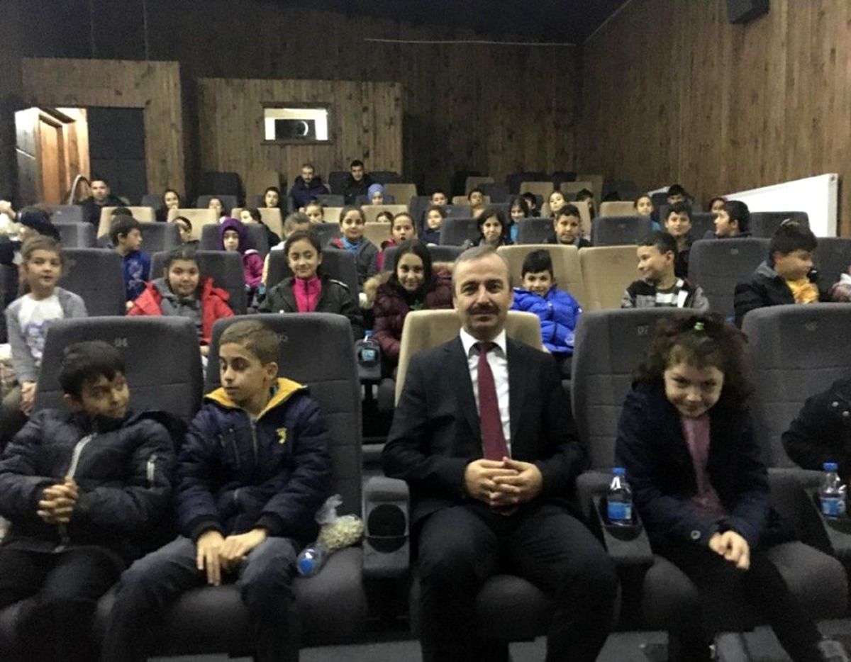 Sinemaya gitmeyen çocuk kalmayacak