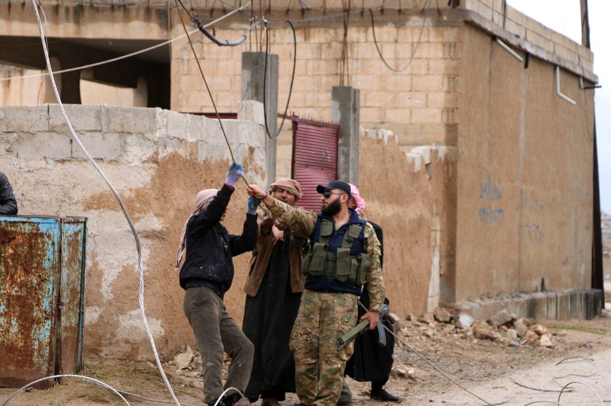 Türkiye\'den Tal Abyad\'a elektrik