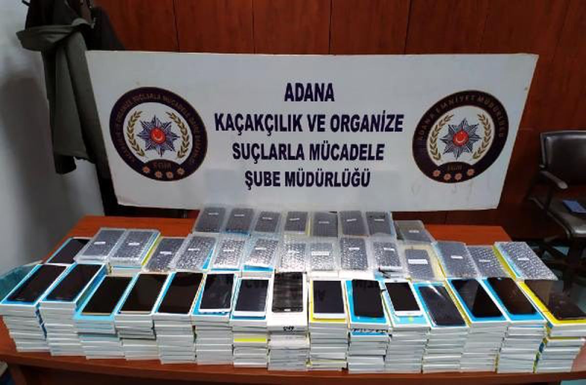 Adana\'da 434 gümrük kaçağı cep telefonu ele geçirildi