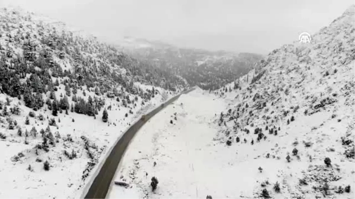 Alacabel mevkisinde kar yağışı etkili oldu