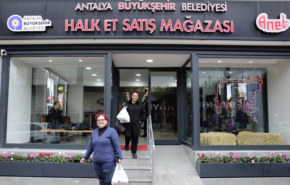 Antalya Belediyesi\'nden ucuz et için Halk Et mağazası