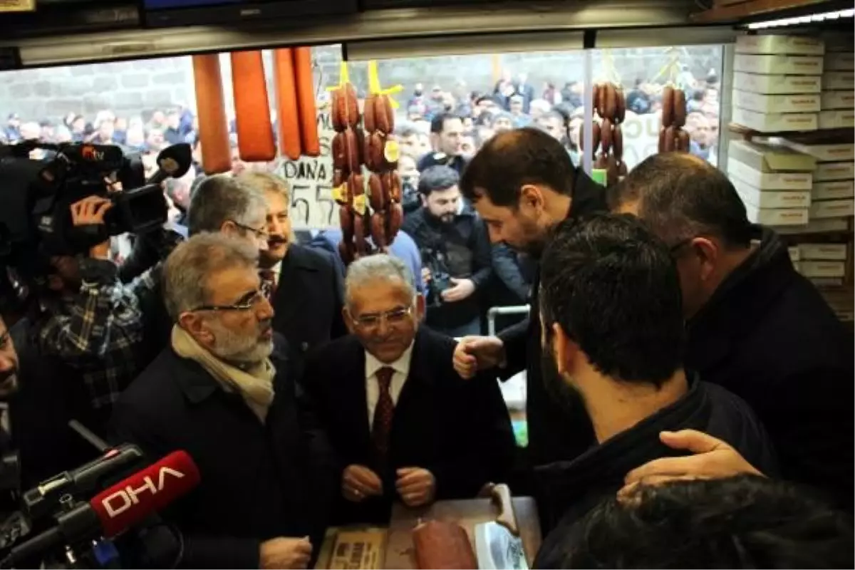 Bakan Albayrak: Kamu bankaları, 2020\'ye girmeden tek haneli faizleri başlatıyor (2)