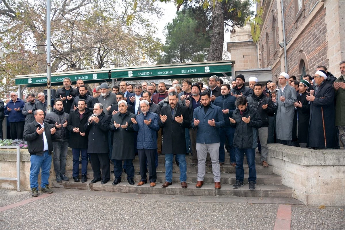 Çin\'in Doğu Türkistan politikaları Balıkesir ve Bursa\'da protesto edildi