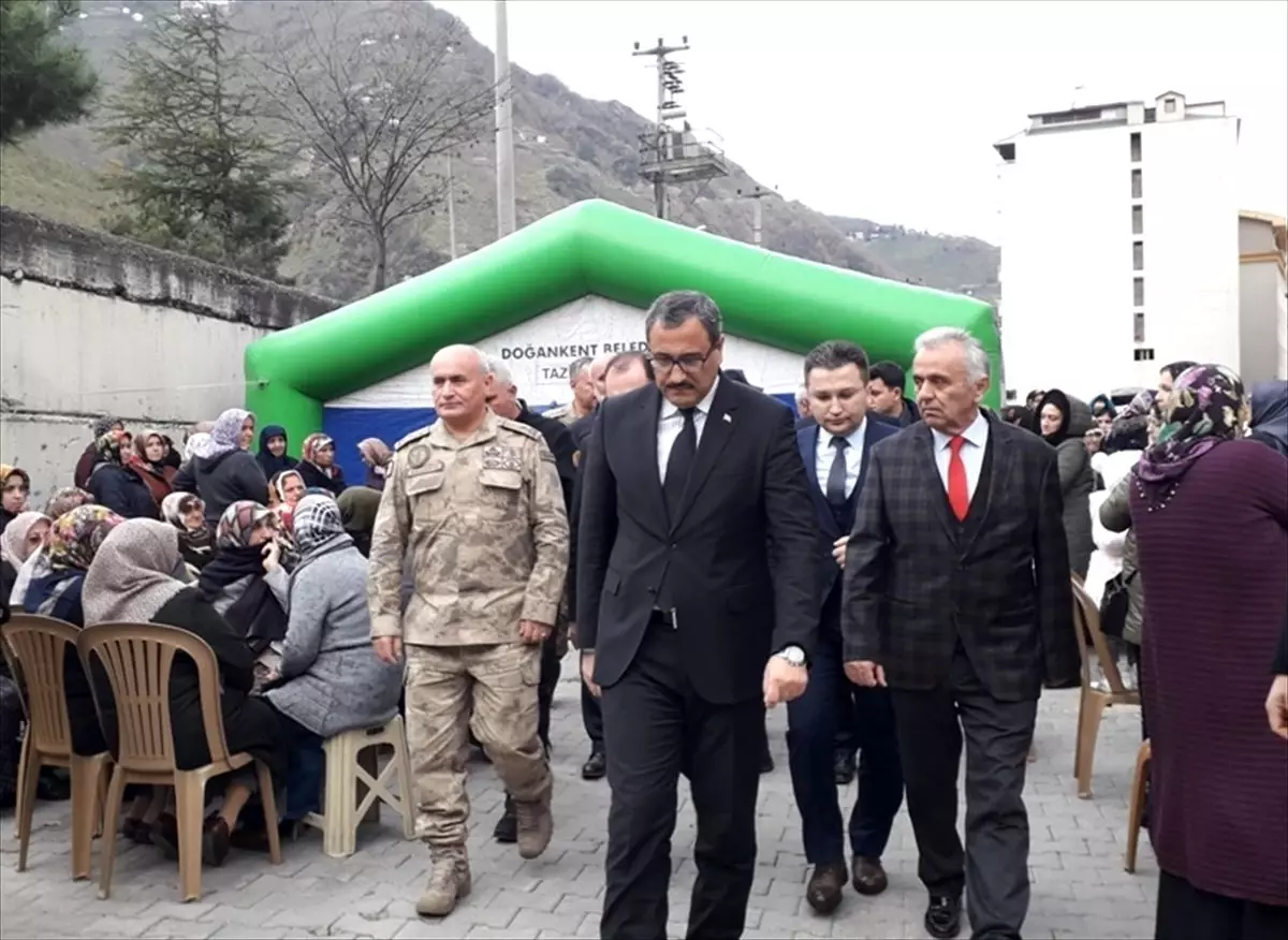 Giresun Çevre ve Şehircilik Müdür Yardımcısı Ünlü\'nün cenazesi defnedildi