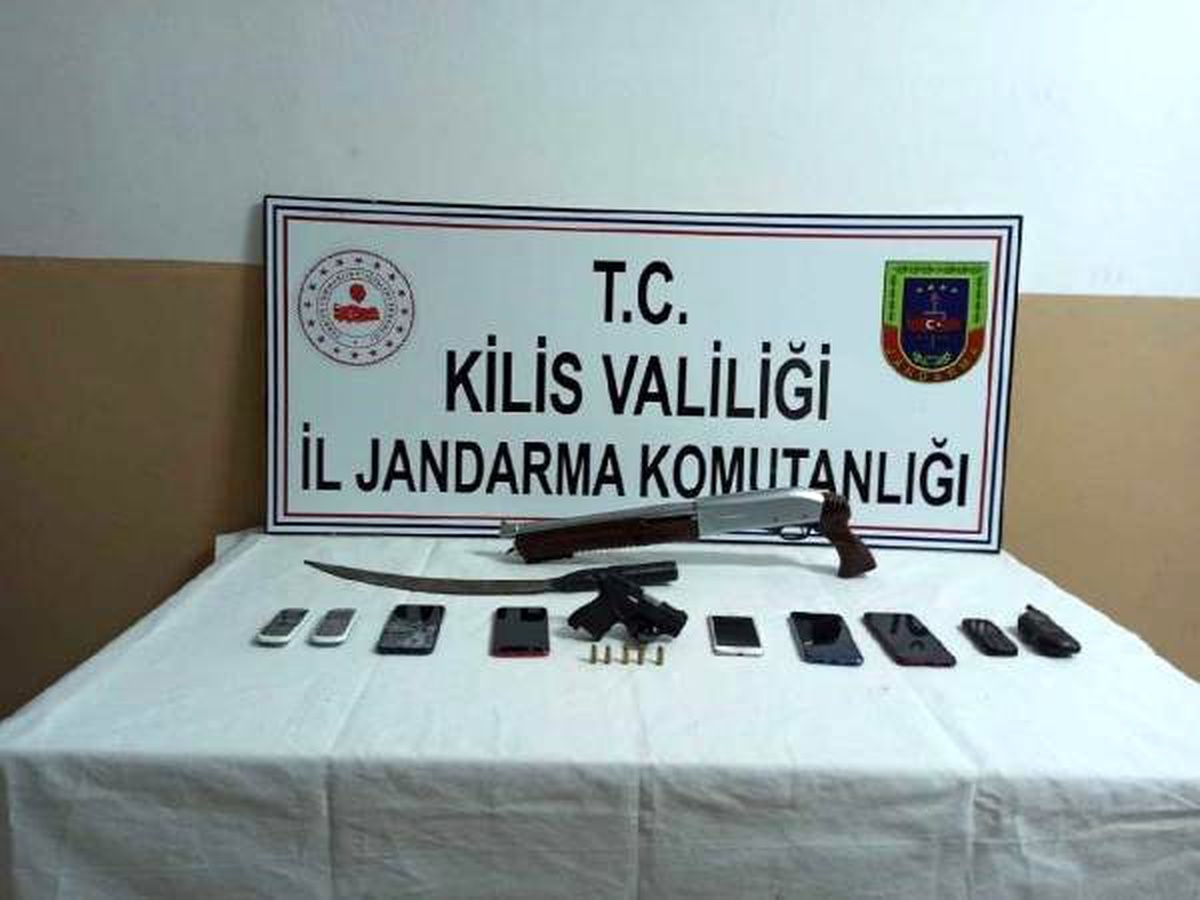 Kilis\'te 3 göçmen kaçakçılığı şüphelisine gözaltı