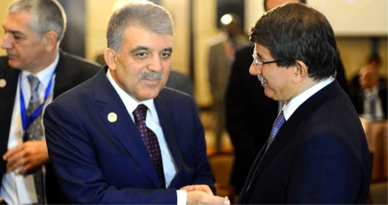 Abdullah Gül, Davutoğlu\'nu arayarak Gelecek Partisi\'nin kuruluşu nedeniyle tebrik etti