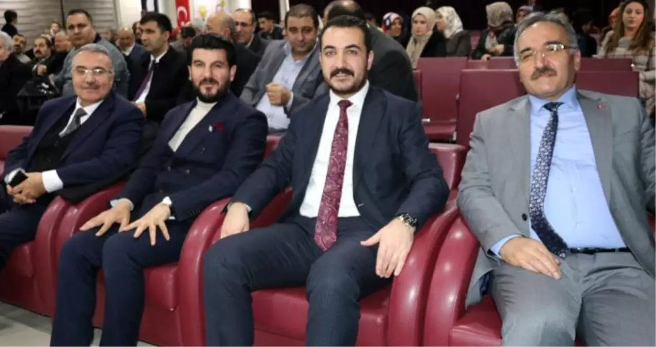 AK Parti\'de 3 ilçe başkanı görevlerinden istifa etti