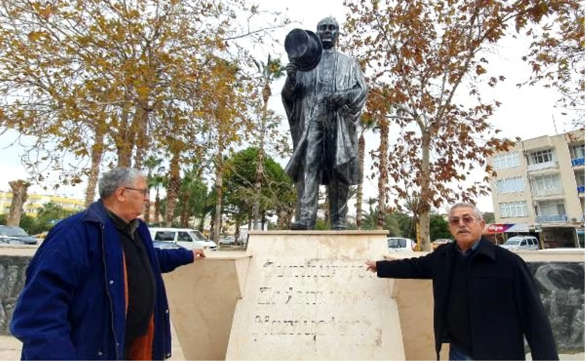 Atatürk Anıtı\'na çirkin saldırıya tepki