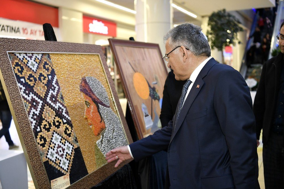 Başkan Büyükkılıç, Bereket Sergisi\'nde