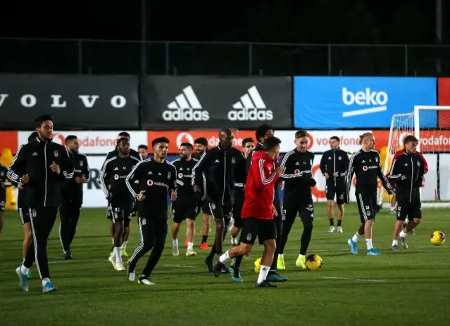 Beşiktaş, Yeni Malatyaspor maçı hazırlıklarını tamamladı ...