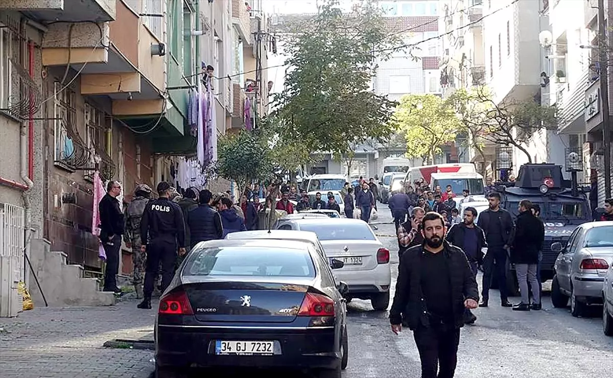 Cezaevi firarisi, polis baskınında annesini yaraladı