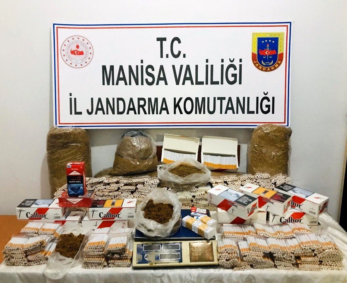 Demirci\'de kaçak tütün ve sigara operasyonu