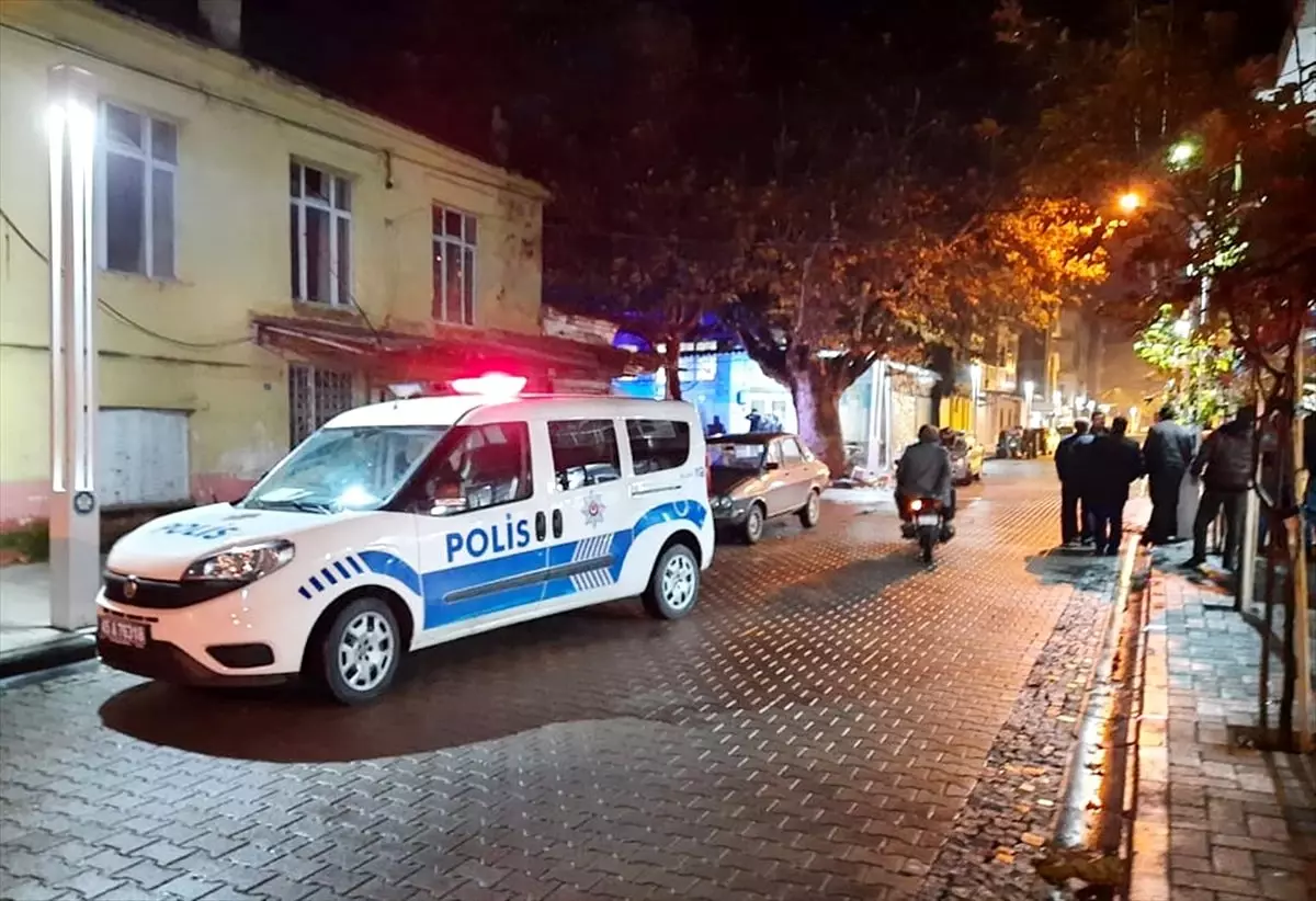 Manisa\'da çıkan bıçaklı kavgada bir kişi yaralandı