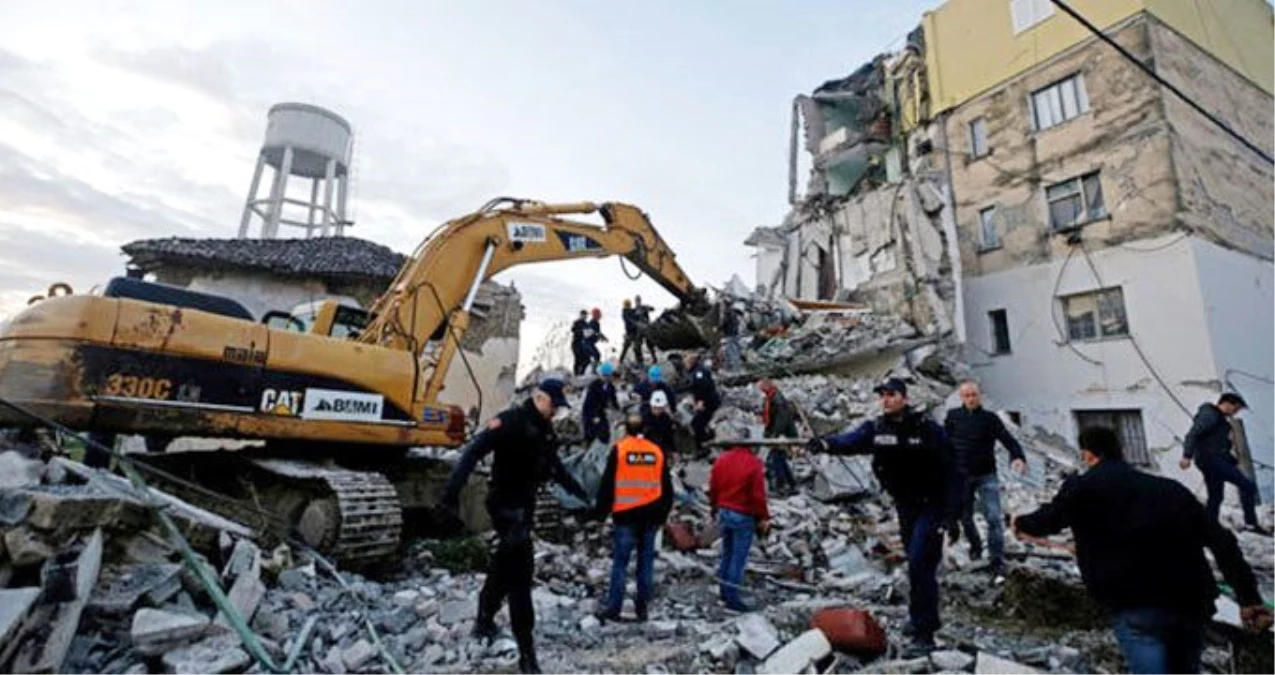 51 kişinin öldüğü Arnavutluk\'taki depremde ihmal şüphesiyle 9 kişi tutuklandı