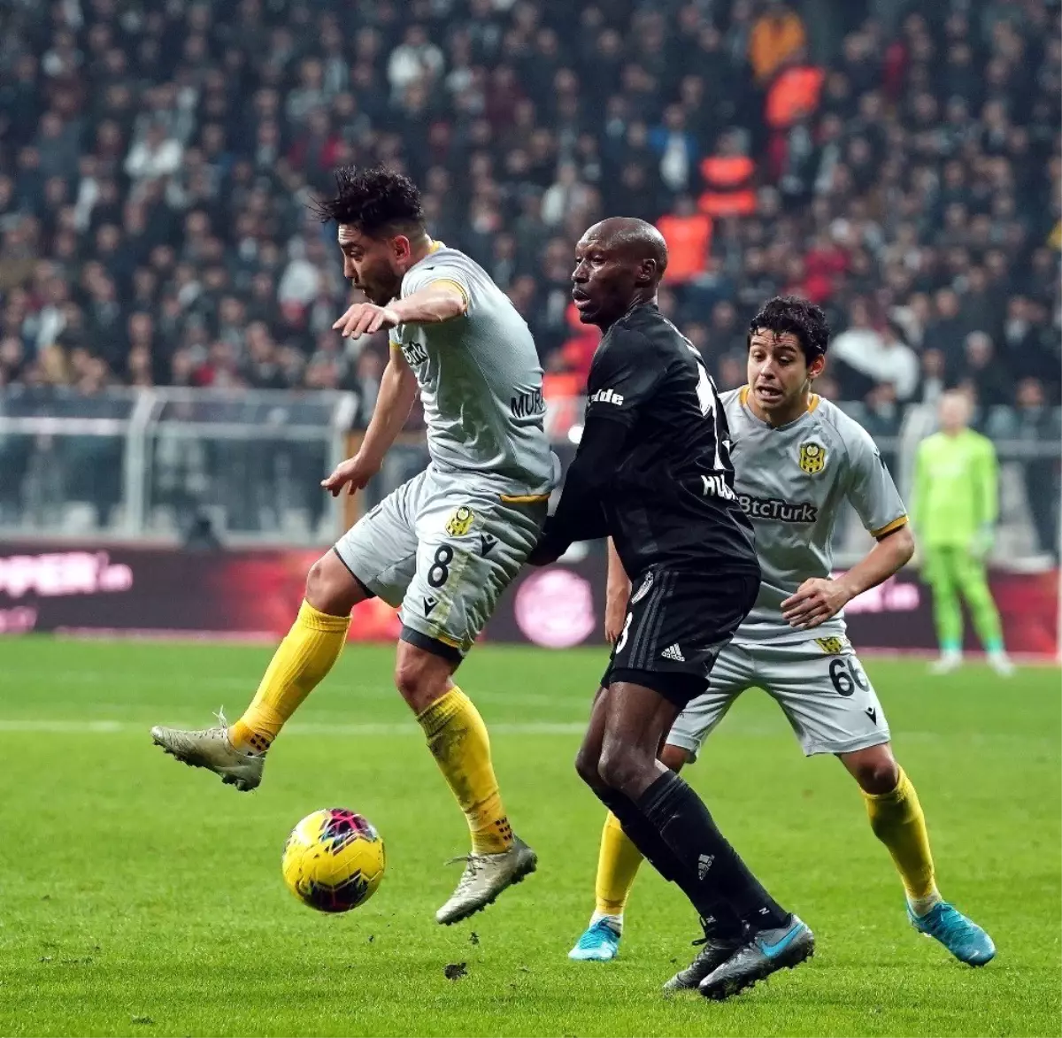 Beşiktaş karavana attı