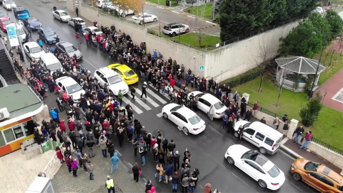 Doğa Kolejinde veli protestosu